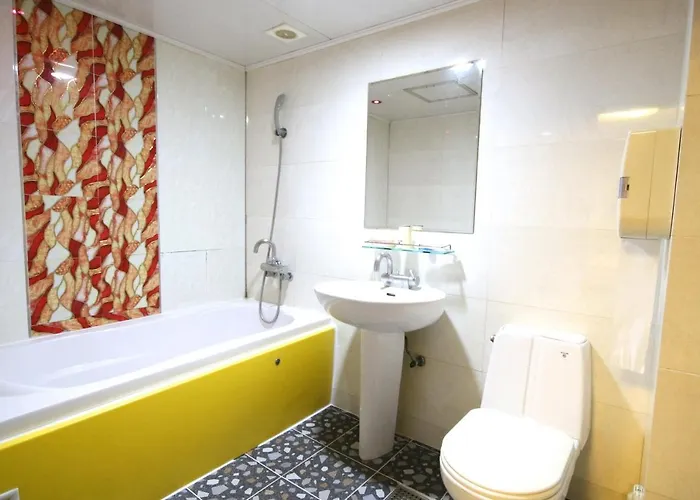 Hotel E Fashion 2*